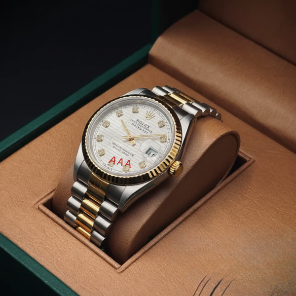 𝐑𝐨𝐥𝐞𝐱 𝐰𝐚𝐭𝐜𝐡 𝐰𝐢𝐭𝐡 𝐩𝐫𝐞𝐦𝐢𝐮𝐦 𝐬𝐭𝐫𝐚𝐩𝐬.